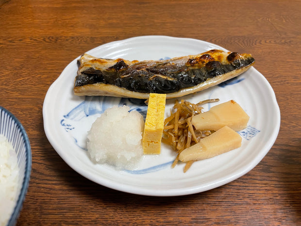鯖の塩焼き on The Table