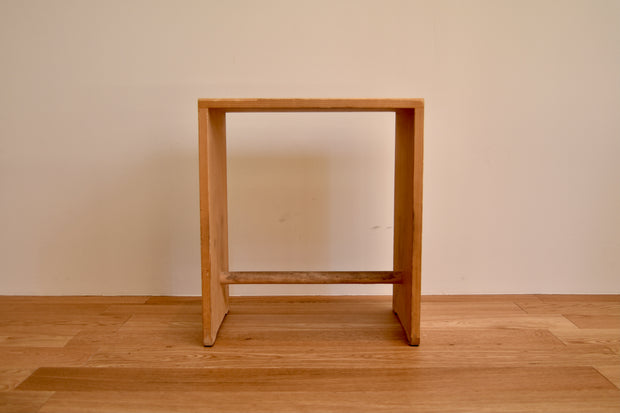椅子のデザイン②　スツールタイプの名作椅子