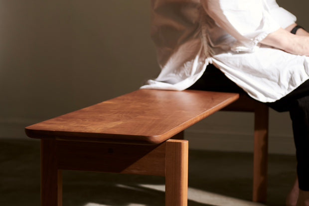 自分の体に合わせたオーダーメイド家具、 人間工学に基づいた椅子サイズの選び方