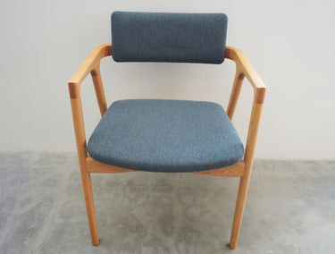 【サンプルセール：50%OFF】CAPRA CHAIR  フルアーム（レッドオーク_NA-R）