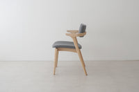 【サンプルセール：50%OFF】CAPRA CHAIR  ハーフアーム（アッシュ_NWH）